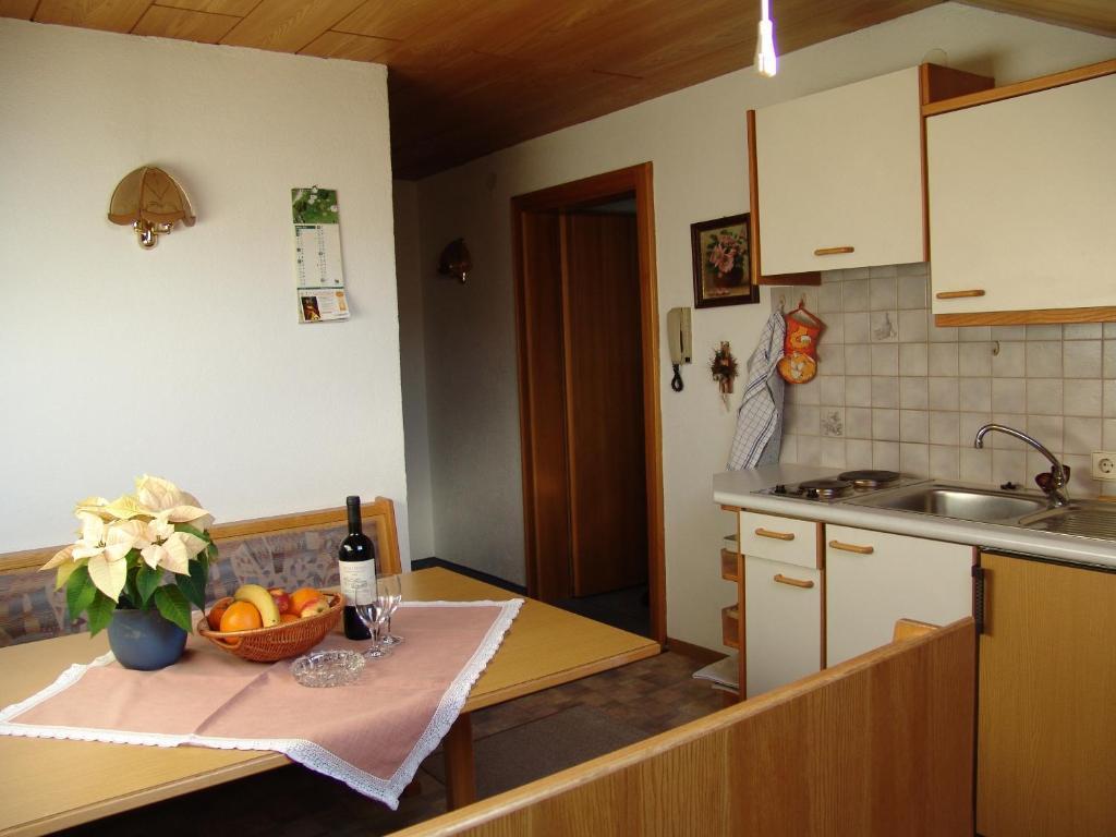 Haus Kneissl Apartment Seefeld in Tirol Room photo
